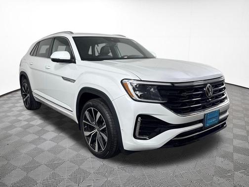White Pearl 2026 Volkswagen Atlas Cross Sport 2.0T SEL Premium