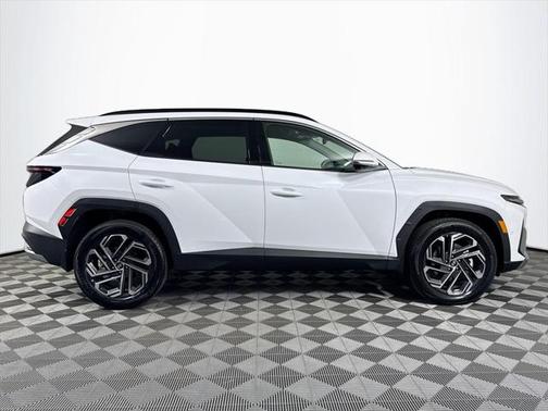 2025 Hyundai TUCSON Hybrid Limited