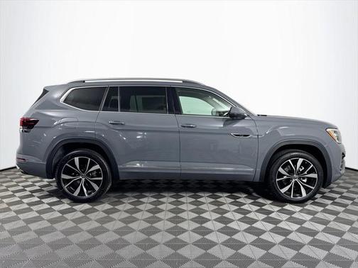2025 Volkswagen Atlas 2.0T SEL Premium R-Line 4MOTION