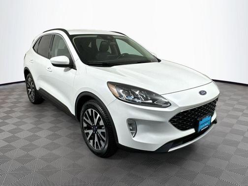 Star White Metallic Tri-Coat 2020 Ford Escape SEL