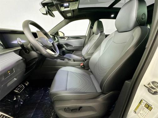 2025 Volkswagen Tiguan 2.0T SE R-Line Black 4MOTION