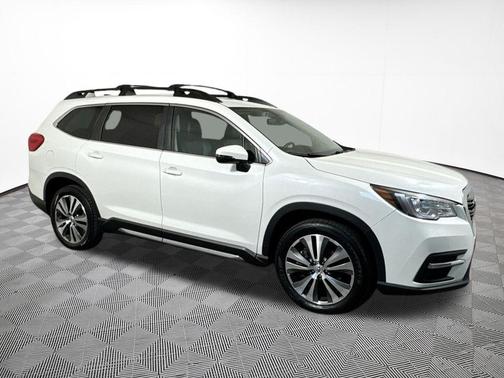Crystal White Pearl 2019 Subaru Ascent Limited 7-Passenger