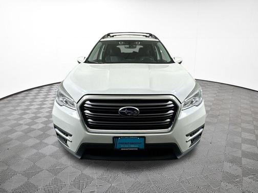 Crystal White Pearl 2019 Subaru Ascent Limited 7-Passenger