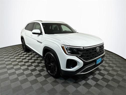 2024 Volkswagen Atlas Cross Sport 2.0T SE w/Technology 4MOTION