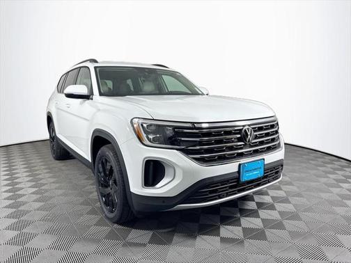 2025 Volkswagen Atlas 2.0T SE w/Technology 4MOTION