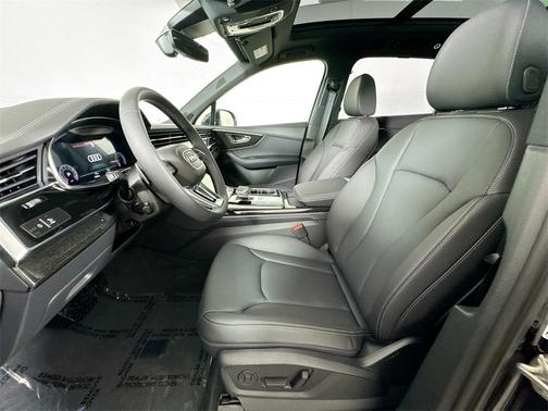 2026 Audi Q7 55 Premium Plus