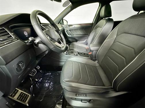 2024 Volkswagen Tiguan 2.0T SEL R-Line 4MOTION