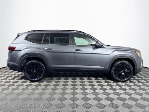 2025 Volkswagen Atlas 2.0T SE w/Technology 4MOTION