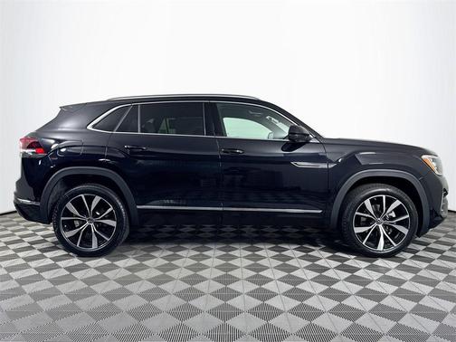 2025 Volkswagen Atlas Cross Sport 2.0T SEL Premium