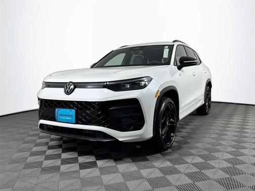 2025 Volkswagen Tiguan 2.0T SE R-Line Black 4MOTION