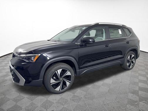 Deep Black Pearl 2026 Volkswagen Taos SE