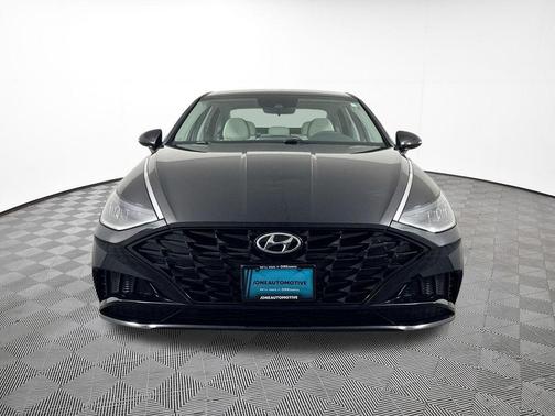 Phantom Black 2022 Hyundai SONATA SEL