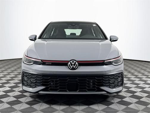 2025 Volkswagen Golf GTI 2.0T SE DSG