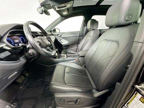 2021 Audi Q3 45 S line Premium