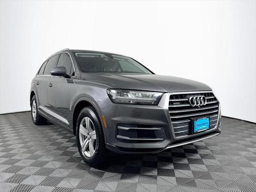 2019 Audi Q7 45 Premium Plus