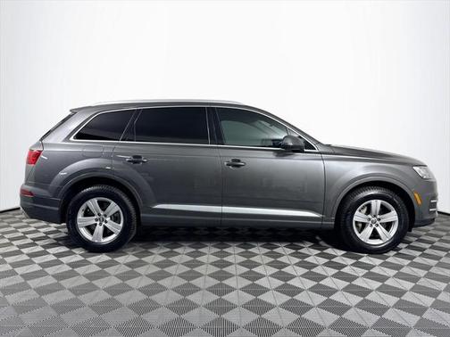 2019 Audi Q7 45 Premium Plus