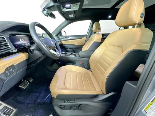 2024 Volkswagen Atlas Cross Sport 2.0T SEL
