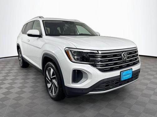 White Pearl 2026 Volkswagen Atlas 2.0T SEL