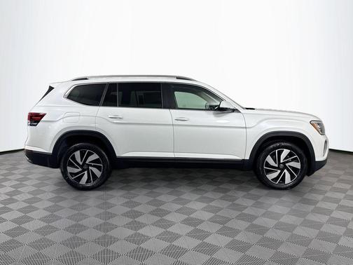White Pearl 2026 Volkswagen Atlas 2.0T SEL