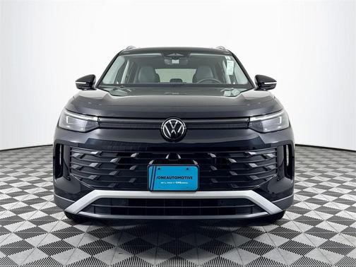 2025 Volkswagen Tiguan 2.0T SE 4MOTION