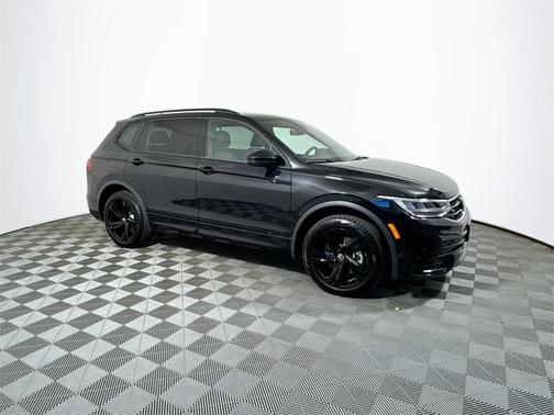 2024 Volkswagen Tiguan 2.0T SE R-Line Black 4MOTION