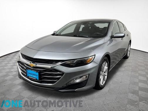 Sterling Gray Metallic 2024 Chevrolet Malibu FWD 1LT