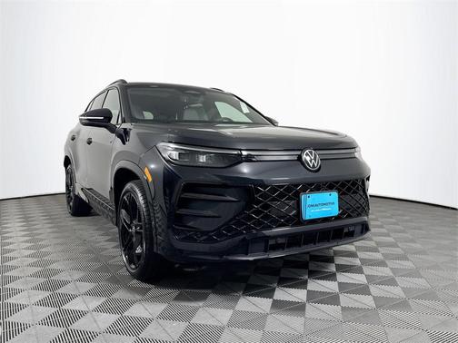 2025 Volkswagen Tiguan 2.0T SE R-Line Black 4MOTION