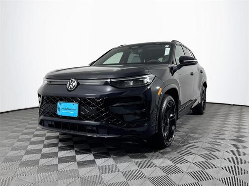 2025 Volkswagen Tiguan 2.0T SE R-Line Black 4MOTION