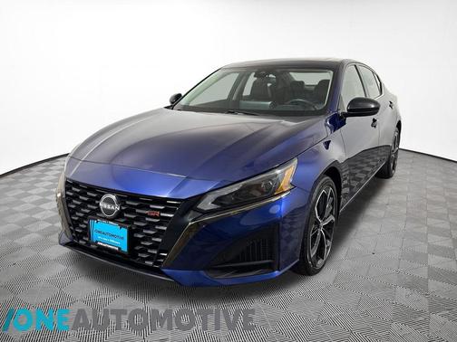 Deep Blue Pearl 2023 Nissan Altima SR Intelligent AWD