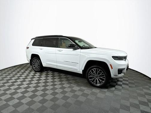 2022 Jeep Grand Cherokee L Summit Reserve