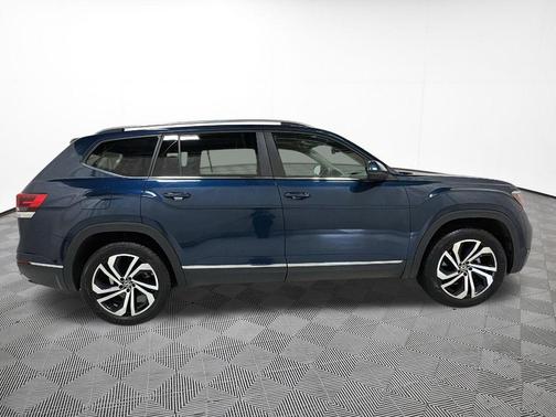 Tourmaline Blue Metallic 2023 Volkswagen Atlas 3.6L SEL