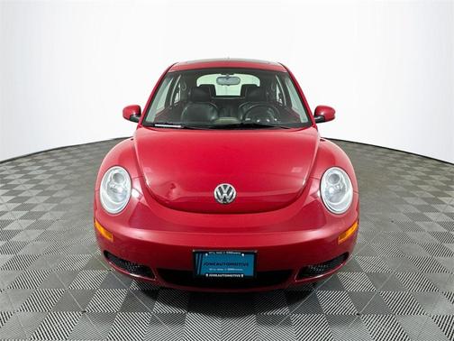 2009 Volkswagen New Beetle S