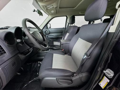 2010 Dodge Nitro SE
