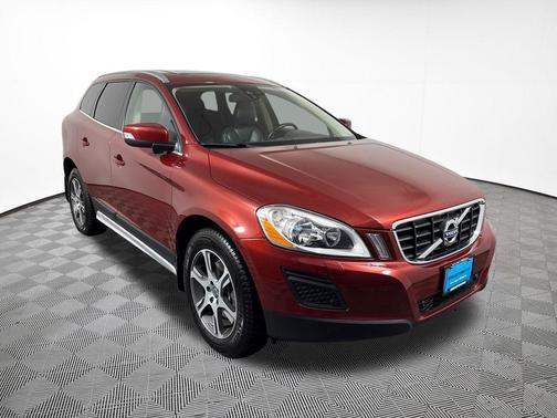 Flamenco Red Metallic 2011 Volvo XC60 T6