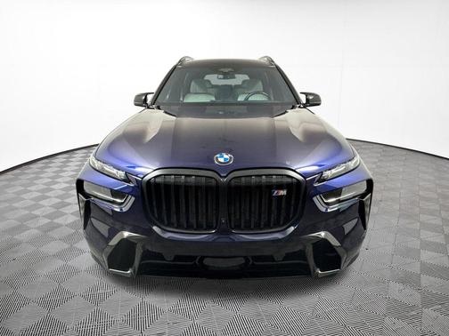 Tanzanite Blue II Metallic 2025 BMW X7 M60i