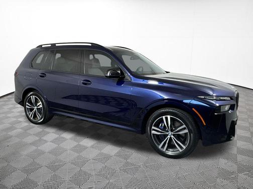 Tanzanite Blue II Metallic 2025 BMW X7 M60i
