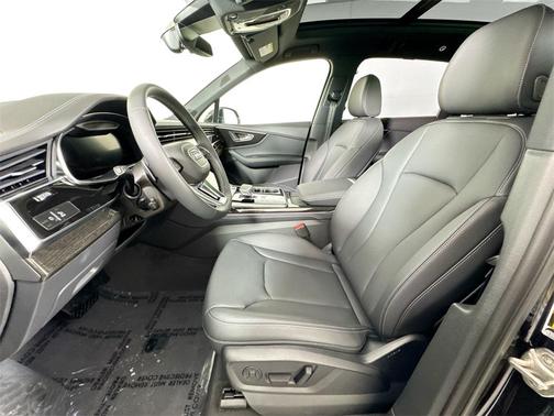 2026 Audi Q7 55 Premium Plus