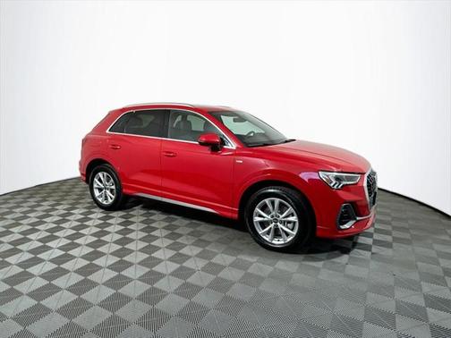 2024 Audi Q3 Premium 45 TFSI S line quattro Tiptronic