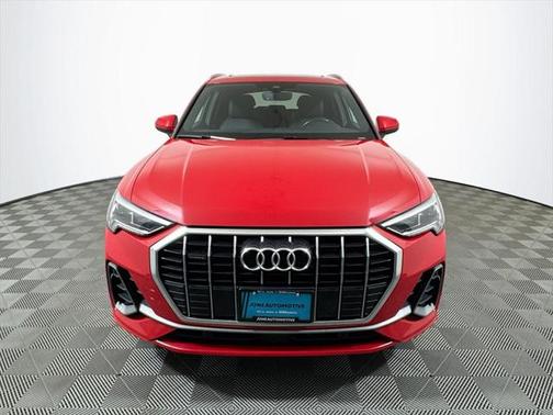 2024 Audi Q3 Premium 45 TFSI S line quattro Tiptronic