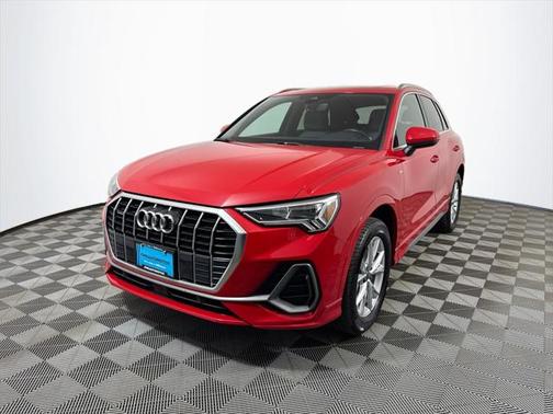 2024 Audi Q3 Premium 45 TFSI S line quattro Tiptronic