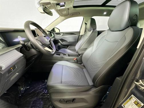 2025 Volkswagen Tiguan 2.0T SE 4MOTION