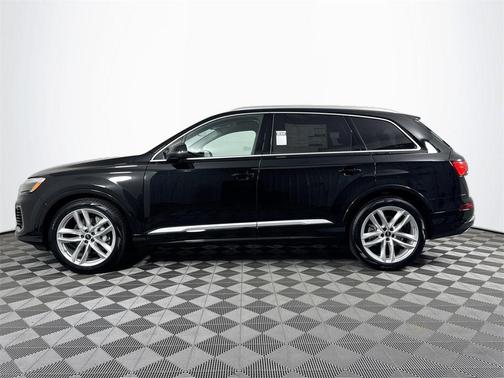 2025 Audi Q7 55 Premium Plus