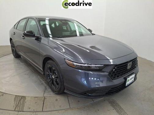Meteorite Gray Metallic 2025 Honda Accord SE
