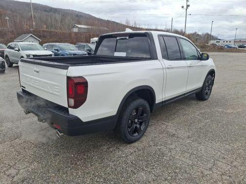 Platinum White Pearl 2026 Honda Ridgeline Black Edition