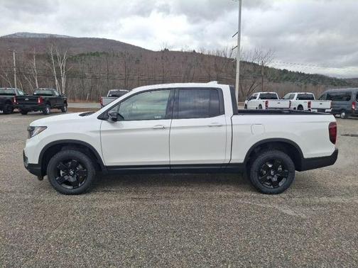 Platinum White Pearl 2026 Honda Ridgeline Black Edition