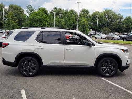 2025 Honda Pilot Sport