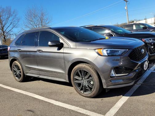 2020 Ford Edge ST