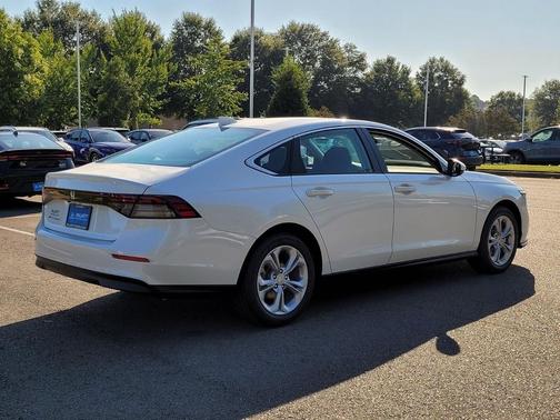 2025 Honda Accord LX 1.5T