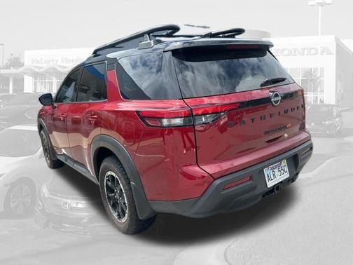 Scarlet Ember Tintcoat/Super Black 2024 Nissan Pathfinder Rock Creek