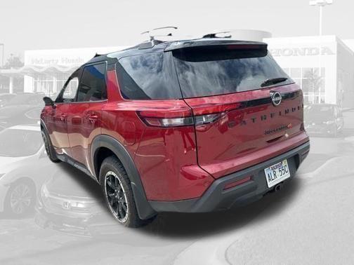 Scarlet Ember Tintcoat/Super Black 2024 Nissan Pathfinder Rock Creek 4WD